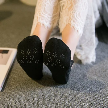 Hot Lace Boat Thick Socks Summer Ankle Women Lace Slipper Seamless Girls Low Cut Boat Invisible Women Socks
Hot Lace Boat Thick Socks Summer Ankle Women Lace Slipper Seamless Girls Low Cut Boat Invisible Women Socks