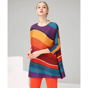 Miyake Fold summer Style Lady's Loose Large-Size Top Seven-Dimensional Sleeve Rainbow Stripe T-shirt free shipping
Miyake Fold summer Style Lady's Loose Large-Size Top Seven-Dimensional Sleeve Rainbow Stripe T-shirt free shipping