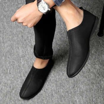 Men genuine Leather Shoes outdoor Handmade Moccasins Leather Men Loafers Design Superstar Slip on Comfort Peas Men Flats shoes 5
Men genuine Leather Shoes outdoor Handmade Moccasins Leather Men Loafers Design Superstar Slip on Comfort Peas Men Flats shoes 5