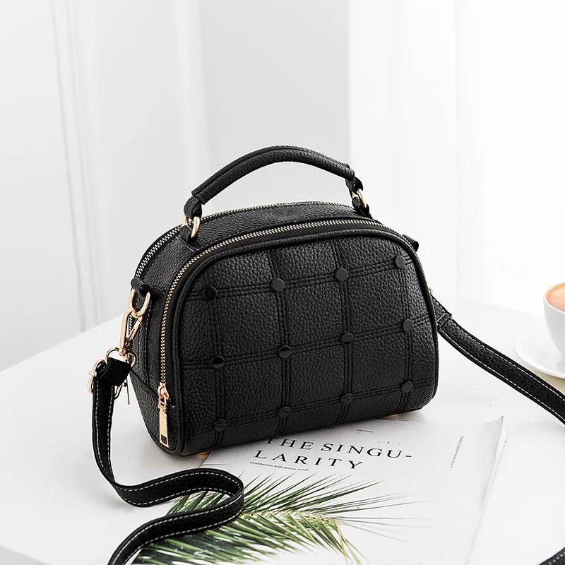 Women's bag 2019 fall new small pack button decoration single-shoulder bag car sewing thread women bag
Women's bag 2019 fall new small pack button decoration single-shoulder bag car sewing thread women bag