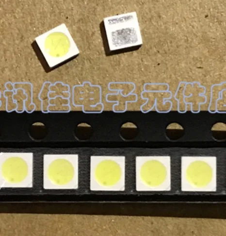 100 шт./лот Светодиодная лента для подсветки ЖК-телевизора 3030 SMD импортная лампа из бисера 1 Вт Холодный белый свет холодный белый напряжение 3 в
100 шт./лот Светодиодная лента для подсветки ЖК-телевизора 3030 SMD импортная лампа из бисера 1 Вт Холодный белый свет холодный белый напряжение 3 в