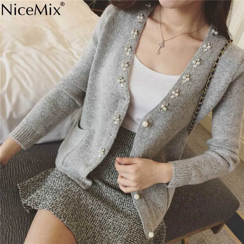 NiceMix 2017 Winter Elegant Cardigan Women Pearl Beading Slim Knitting Cardigans Pull Femme Casual Autumn Sweaters Coat
NiceMix 2017 Winter Elegant Cardigan Women Pearl Beading Slim Knitting Cardigans Pull Femme Casual Autumn Sweaters Coat