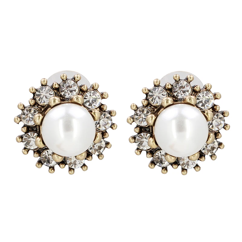 2017 HOT NEW Women's fashion Crystal Simulated-pearl earrings which is Sweety Push-back Stud Earring For Women And Girls
2017 HOT NEW Women's fashion Crystal Simulated-pearl earrings which is Sweety Push-back Stud Earring For Women And Girls
