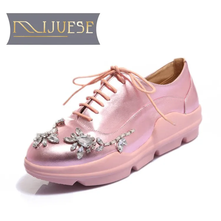 MLJUESE 2018 women sneakers Genuine leather pink color lace up crystal autumn spring Vulcanize Shoes women size 34-39
MLJUESE 2018 women sneakers Genuine leather pink color lace up crystal autumn spring Vulcanize Shoes women size 34-39