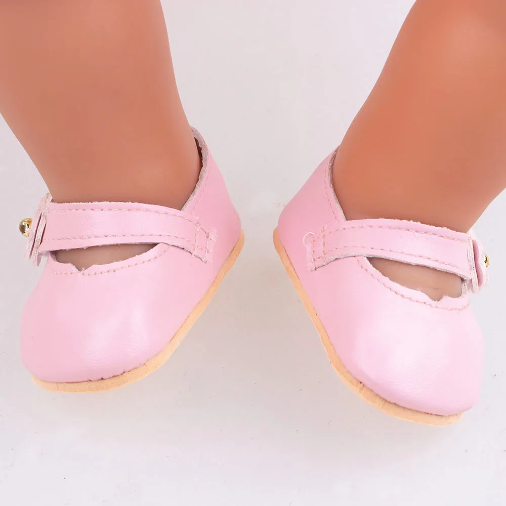 Lovely pink small leather shoes fit 43 cm just baby dolls, is the best gift to the children
Lovely pink small leather shoes fit 43 cm just baby dolls, is the best gift to the children