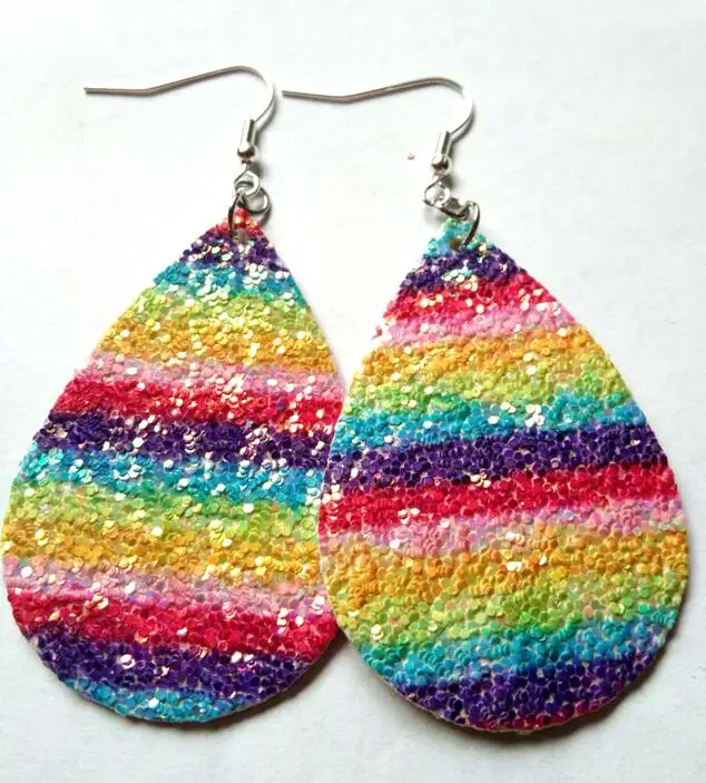 Hot Sell PU Leather Glitter Stripe Teardrop Drop Earrings Colorful Leaf Earrings Women Ethnic Jewelry
Hot Sell PU Leather Glitter Stripe Teardrop Drop Earrings Colorful Leaf Earrings Women Ethnic Jewelry