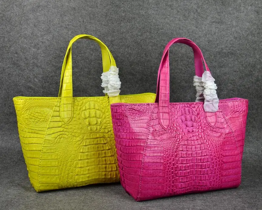 Accept private label Custom logo wholesale drop shipping Genuine real crocodile leather Fashion genuine leather bag
Accept private label Custom logo wholesale drop shipping Genuine real crocodile leather Fashion genuine leather bag