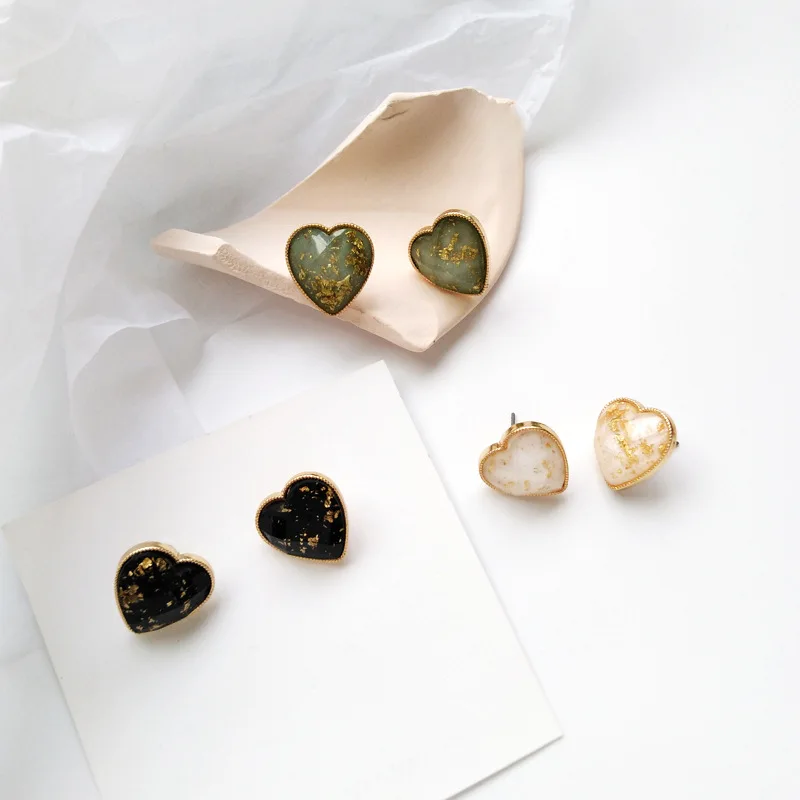 Retro Elegant Foil gold Tone Green Black Love Heart Clip Earrings Without Piercing Earrings For Women Lady Brincos
Retro Elegant Foil gold Tone Green Black Love Heart Clip Earrings Without Piercing Earrings For Women Lady Brincos