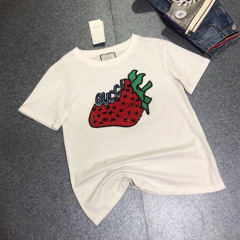 2019 new women's big designer fashion embroidery strawberry T-shirt short-sleeved TOPS casual T-shirt women
2019 new women's big designer fashion embroidery strawberry T-shirt short-sleeved TOPS casual T-shirt women