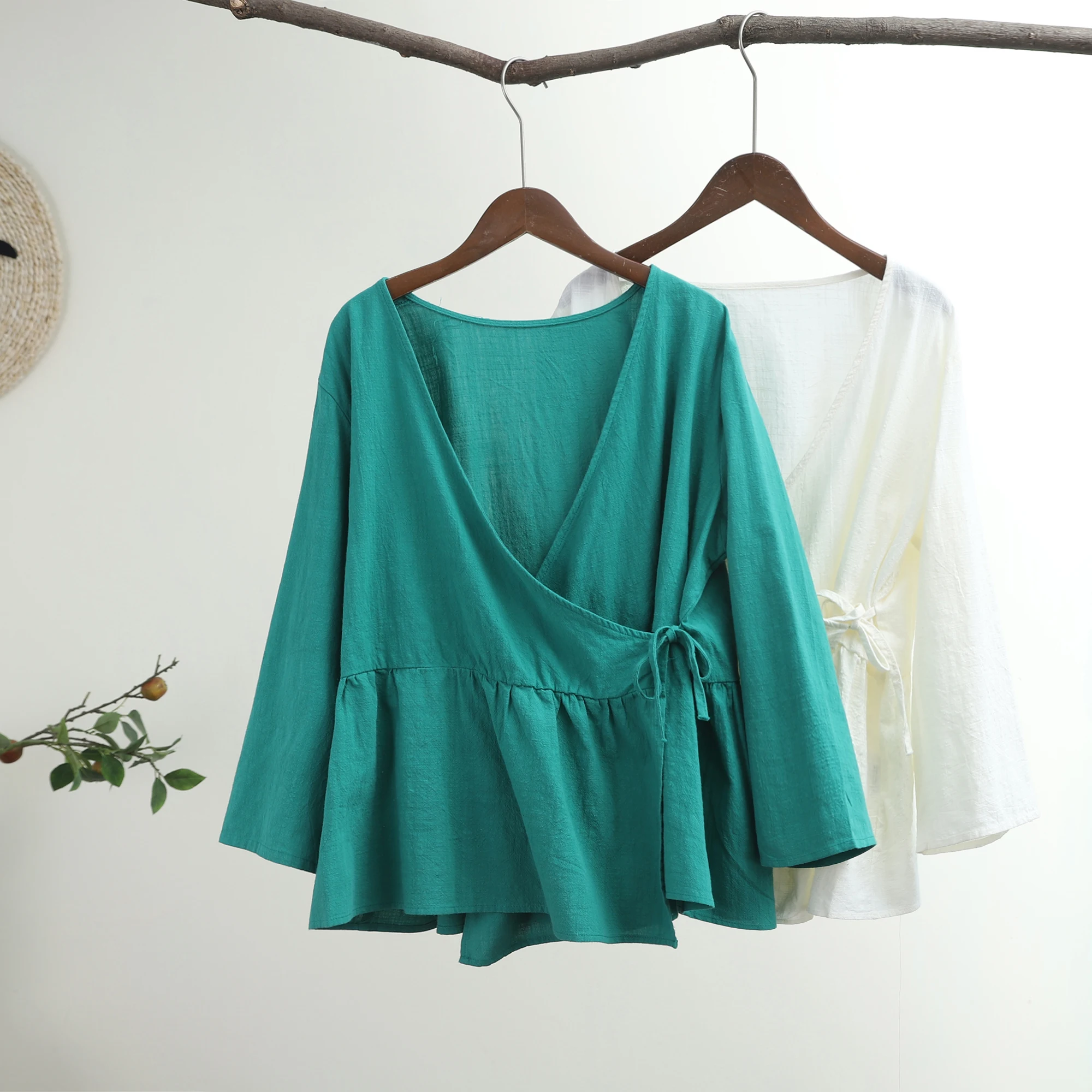 Ladies Chinese Tops Spring Summer Cotton Linen Traditional Chinese Clothing For Women buddhist tea Zen Chinese Blouse Tunic
Ladies Chinese Tops Spring Summer Cotton Linen Traditional Chinese Clothing For Women buddhist tea Zen Chinese Blouse Tunic
