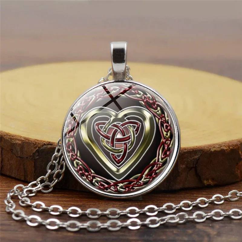 1pc Handmade Celtics Knot Heart Pendant Necklace Antique Silver Color Norse Viking Heart Pendant Necklace For Men Women
1pc Handmade Celtics Knot Heart Pendant Necklace Antique Silver Color Norse Viking Heart Pendant Necklace For Men Women