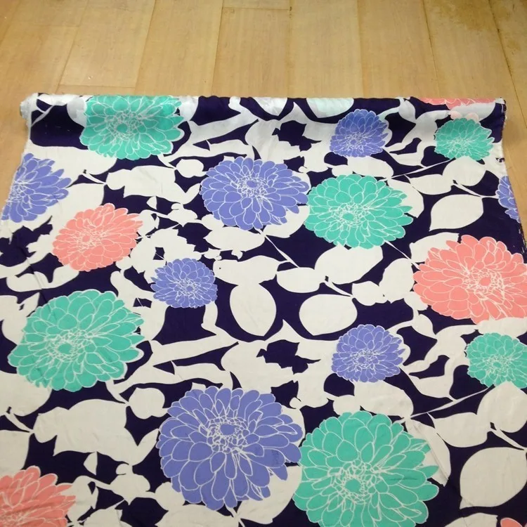 100% Silk fabric spinning color:as pictures,width:110cm,thickness:4-5mm,sell by 3m,#k07
100% Silk fabric spinning color:as pictures,width:110cm,thickness:4-5mm,sell by 3m,#k07