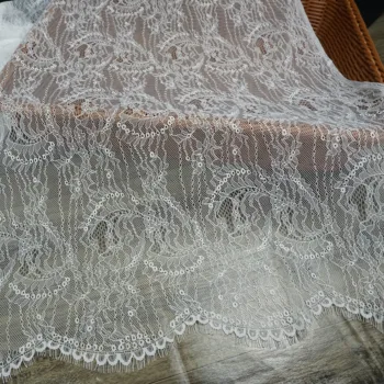 1 Meters width 3 Meters long French chantilly lace subtle thin quality 2019 High end women See-through dress lace!
1 Meters width 3 Meters long French chantilly lace subtle thin quality 2019 High end women See-through dress lace!