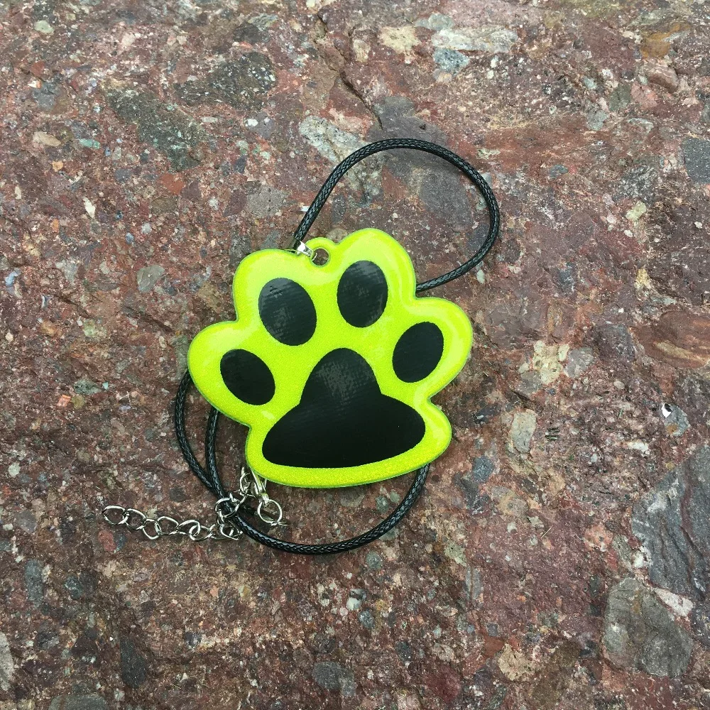 Dogs Footprints , your world I have come reflective pendant necklace accessories improves night visibility.safe use
Dogs Footprints , your world I have come reflective pendant necklace accessories improves night visibility.safe use