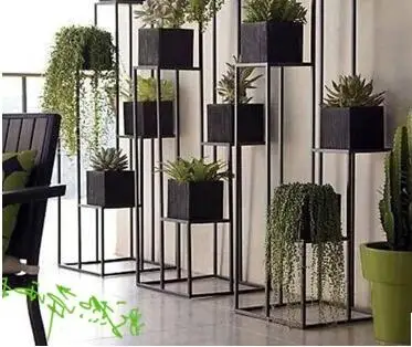 European-style iron art flower frame bathroom floor rack of bathroom floor rack metal collecting rack shelves.
European-style iron art flower frame bathroom floor rack of bathroom floor rack metal collecting rack shelves.
