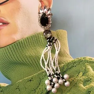 Custom net red Korean exaggerated long earrings holiday style preferred series earrings 778
Custom net red Korean exaggerated long earrings holiday style preferred series earrings 778