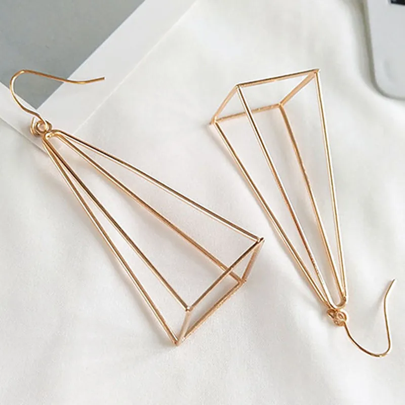 EK283 European American Steampunk 3D Pyramid Triangle piercing ear Drop Earring For Women Dangle Jewelry Gift bijoux brincos
EK283 European American Steampunk 3D Pyramid Triangle piercing ear Drop Earring For Women Dangle Jewelry Gift bijoux brincos
