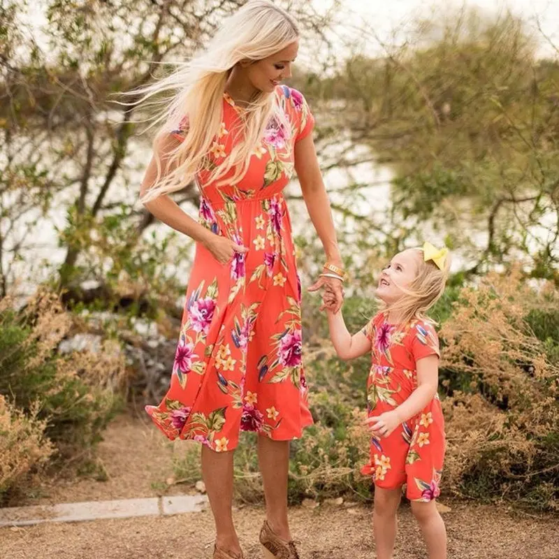 Mom And Daughter Dress Family Look Matching Outfits Short Sleeve Floral Mommy And Me Dresses Clothes Summer Beach Swimwear Dress
Mom And Daughter Dress Family Look Matching Outfits Short Sleeve Floral Mommy And Me Dresses Clothes Summer Beach Swimwear Dress