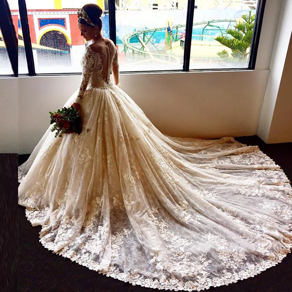 Gorgeous Lace Bride Wedding Dress Gowns Long Train Vestido De Noiva Long Sleeves Muslim Ball Gown Bridal Wedding Dress 2019
Gorgeous Lace Bride Wedding Dress Gowns Long Train Vestido De Noiva Long Sleeves Muslim Ball Gown Bridal Wedding Dress 2019
