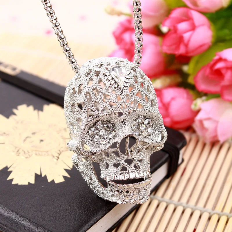 2018 Fashion Hollow Crystal Skull Pendant Necklace Long Sweater Chain Necklace For Women Punk Gothic Jewelry Gift
2018 Fashion Hollow Crystal Skull Pendant Necklace Long Sweater Chain Necklace For Women Punk Gothic Jewelry Gift