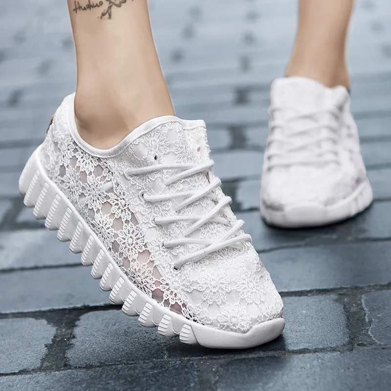 Fashion Summer Women Shoes 2019 New Light Breathable Flat Sneakers Woman Lace-up Hollow Soft Non-slip Casual Ladies Shoes
Fashion Summer Women Shoes 2019 New Light Breathable Flat Sneakers Woman Lace-up Hollow Soft Non-slip Casual Ladies Shoes