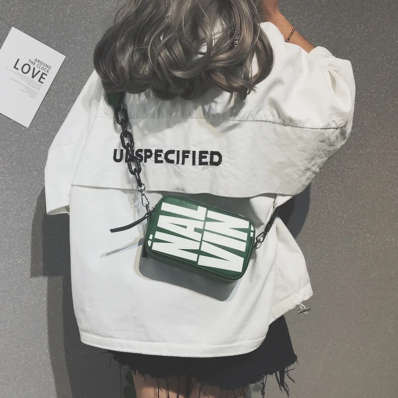 Free shipping, 2019 new women handbags, fashion simple bag, trend Korean version shoulder bag, retro woman messenger bag.
Free shipping, 2019 new women handbags, fashion simple bag, trend Korean version shoulder bag, retro woman messenger bag.