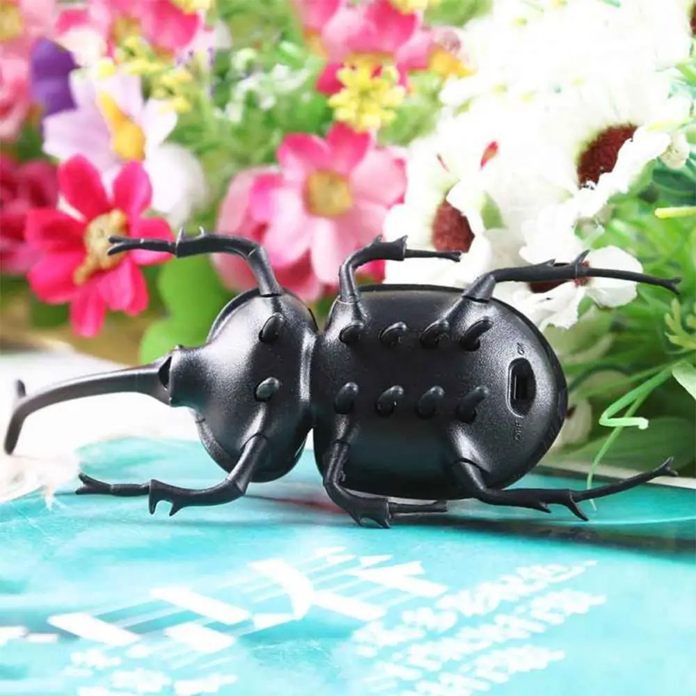 Mini Magic Black ABS Energy-saving Beetle Insect Solar Powered Toy Kids Educational Toy Kid Gift Vibration Approx 9.7*4*3.9 cm
Mini Magic Black ABS Energy-saving Beetle Insect Solar Powered Toy Kids Educational Toy Kid Gift Vibration Approx 9.7*4*3.9 cm