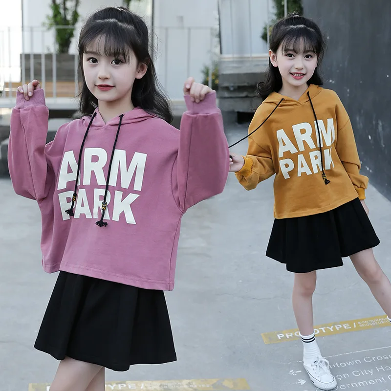 Girls' Autumn Suit 2018 New Korean Sports Leisure Suit Girls' Skirt Pants Cotton and Western Style Girls Sets.
Girls' Autumn Suit 2018 New Korean Sports Leisure Suit Girls' Skirt Pants Cotton and Western Style Girls Sets.