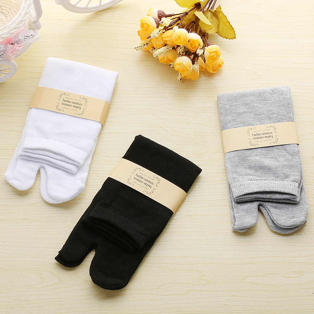 1 Pair Particular Unisex Women Men Fashion Japanese Kimono Flip Flop Sandal Split Two Toe Tabi Ninja Geta Solid Soft Cotton Sock
1 Pair Particular Unisex Women Men Fashion Japanese Kimono Flip Flop Sandal Split Two Toe Tabi Ninja Geta Solid Soft Cotton Sock