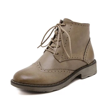 Bottes Femmes Nice Autumn And Winter New Shoes Shoes Bullock Casual Ankle Boots For Women Laces With Velvet Martin Boots Z613
Bottes Femmes Nice Autumn And Winter New Shoes Shoes Bullock Casual Ankle Boots For Women Laces With Velvet Martin Boots Z613