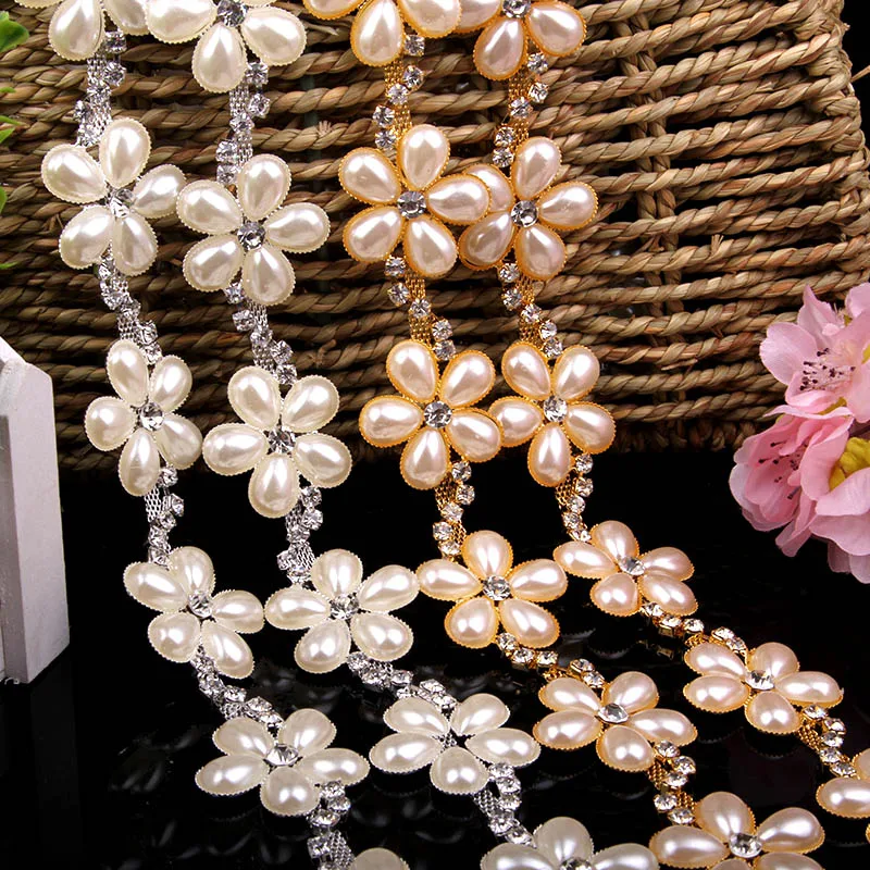 Free Shipping 5 yards Crystal Rhinestone Trim, Rhinestone Applique, Wedding Applique,Rhinestone Chain MALI014
Free Shipping 5 yards Crystal Rhinestone Trim, Rhinestone Applique, Wedding Applique,Rhinestone Chain MALI014