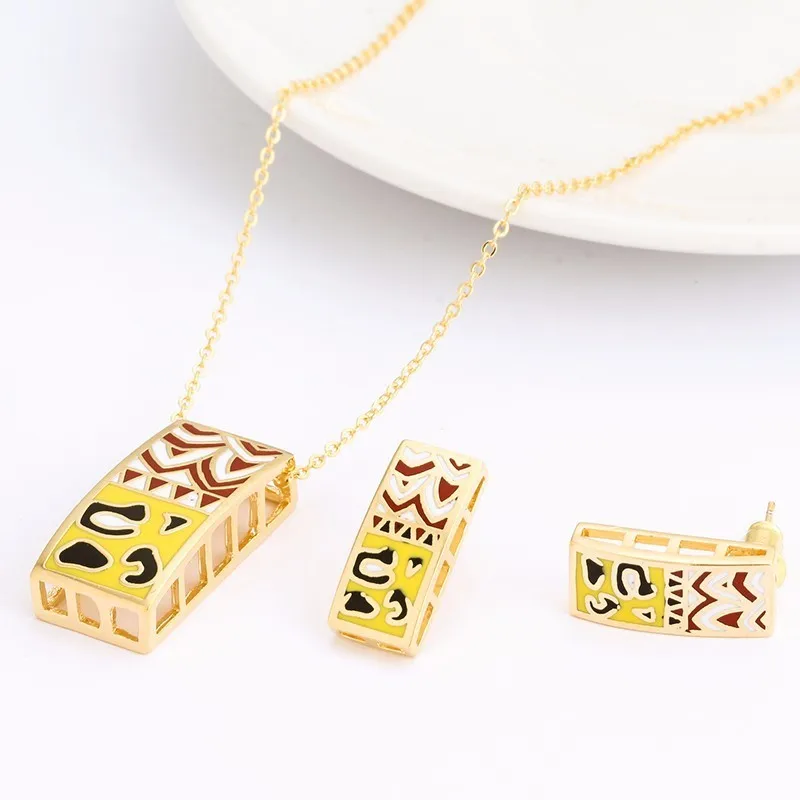 R&X Bridal Jewelry Sets Gift Sets Fine Jewelry Fashion Joias Engagement Woman Costume Ouro Necklace/earrings Heart Sieraden
R&X Bridal Jewelry Sets Gift Sets Fine Jewelry Fashion Joias Engagement Woman Costume Ouro Necklace/earrings Heart Sieraden