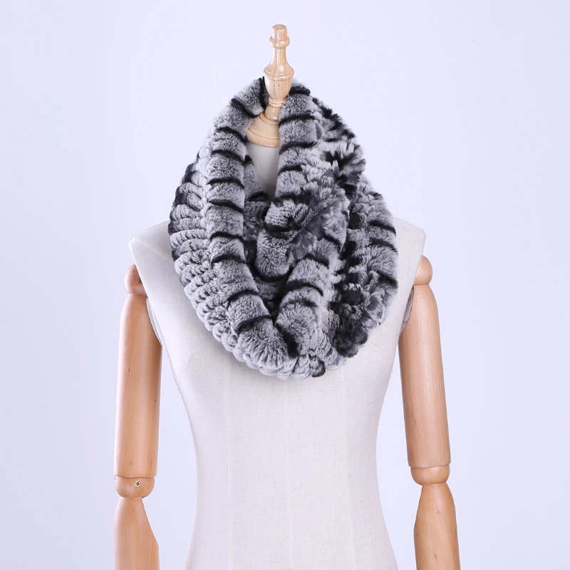 2017 New Genuine Rex Rabbit Fur Women's Winter Fur Scarf Scarves Ring Snood Elastic Wraps Fashion Fluffy Real Fur Neck Warmer
2017 New Genuine Rex Rabbit Fur Women's Winter Fur Scarf Scarves Ring Snood Elastic Wraps Fashion Fluffy Real Fur Neck Warmer