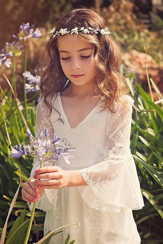 2019 ivory Lace Princess Communion Dresses for Girls Sheer Long Sleeves Boho Flower Girl Dress for Wedding Beach Pageant Dress
2019 ivory Lace Princess Communion Dresses for Girls Sheer Long Sleeves Boho Flower Girl Dress for Wedding Beach Pageant Dress