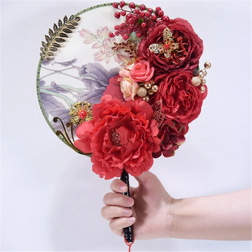Artificial flower peony flower fan bridegroom bride holding flowers wedding gift gift ideas
Artificial flower peony flower fan bridegroom bride holding flowers wedding gift gift ideas