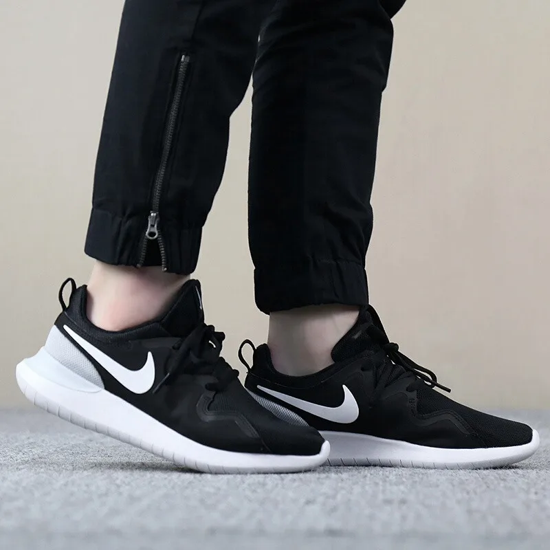 nike tessen shoes price