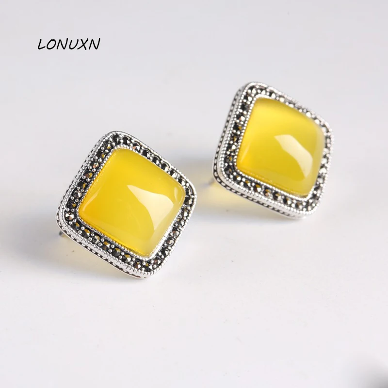 2cm Retro Bohemia Natural semi-precious stones 925 Silver Earrings female Black retro lovers gift High quality female jewelry
2cm Retro Bohemia Natural semi-precious stones 925 Silver Earrings female Black retro lovers gift High quality female jewelry
