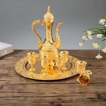 Europe Luxury Gold Silver Color Wine Cups Set Tea Cups Set Vintage Home Decor Metal Art Craft Creative Gift 6cups+1pot+1plate
Europe Luxury Gold Silver Color Wine Cups Set Tea Cups Set Vintage Home Decor Metal Art Craft Creative Gift 6cups+1pot+1plate