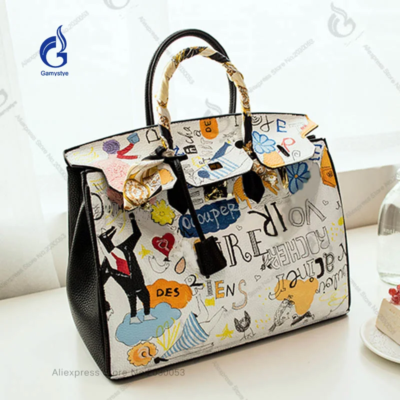 Real Genuine Leather Handbags Women Gold Hardware Messenger Bags Hand Painted Graffiti Crossbody Bag Shoulder Totes Bag 2018 Z
Real Genuine Leather Handbags Women Gold Hardware Messenger Bags Hand Painted Graffiti Crossbody Bag Shoulder Totes Bag 2018 Z