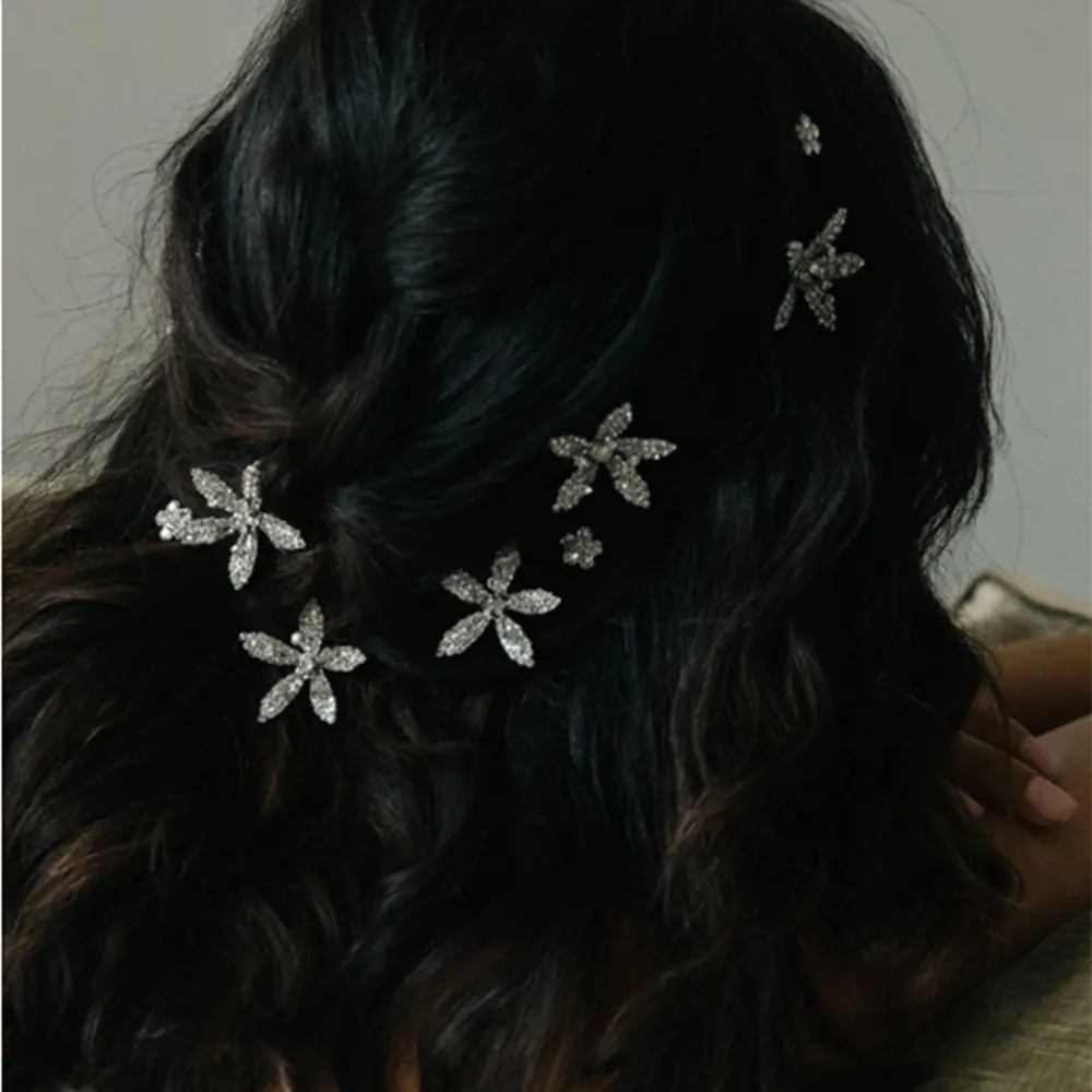 Stonefans Luxury Rhinestone Wedding Bridal Flower Hair Clips Bridesmaid for Girl Bling Crystal Hair Pins Hair Jewelry Accessorie
Stonefans Luxury Rhinestone Wedding Bridal Flower Hair Clips Bridesmaid for Girl Bling Crystal Hair Pins Hair Jewelry Accessorie