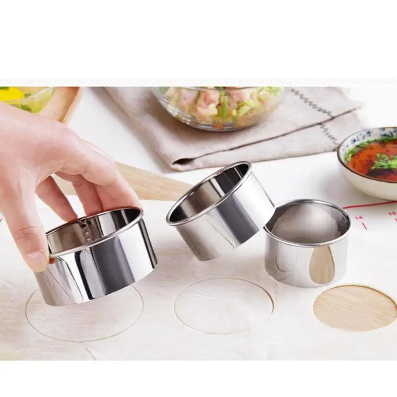 3Pcs/Set Stainless Steel Round Ravioli Dough Cutter Dumplings Form Cutting For Ravioli Cutter Maker Tools #A10
3Pcs/Set Stainless Steel Round Ravioli Dough Cutter Dumplings Form Cutting For Ravioli Cutter Maker Tools #A10