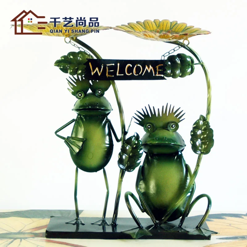 Green garden lucky frog living room decoration decoration bridal couple iron decorative ornaments Home Furnishing frog
Green garden lucky frog living room decoration decoration bridal couple iron decorative ornaments Home Furnishing frog