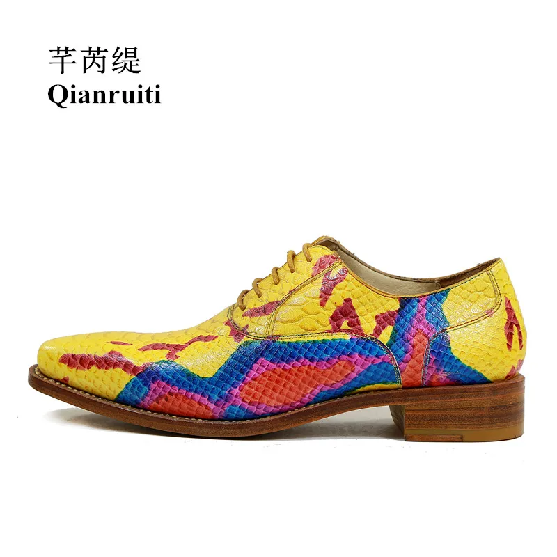 Leather Men Dress Shoes Fashion Show Python Skin Shoe Printing Graffiti Lace-up Formal Shoes with Exquisite Box
Leather Men Dress Shoes Fashion Show Python Skin Shoe Printing Graffiti Lace-up Formal Shoes with Exquisite Box