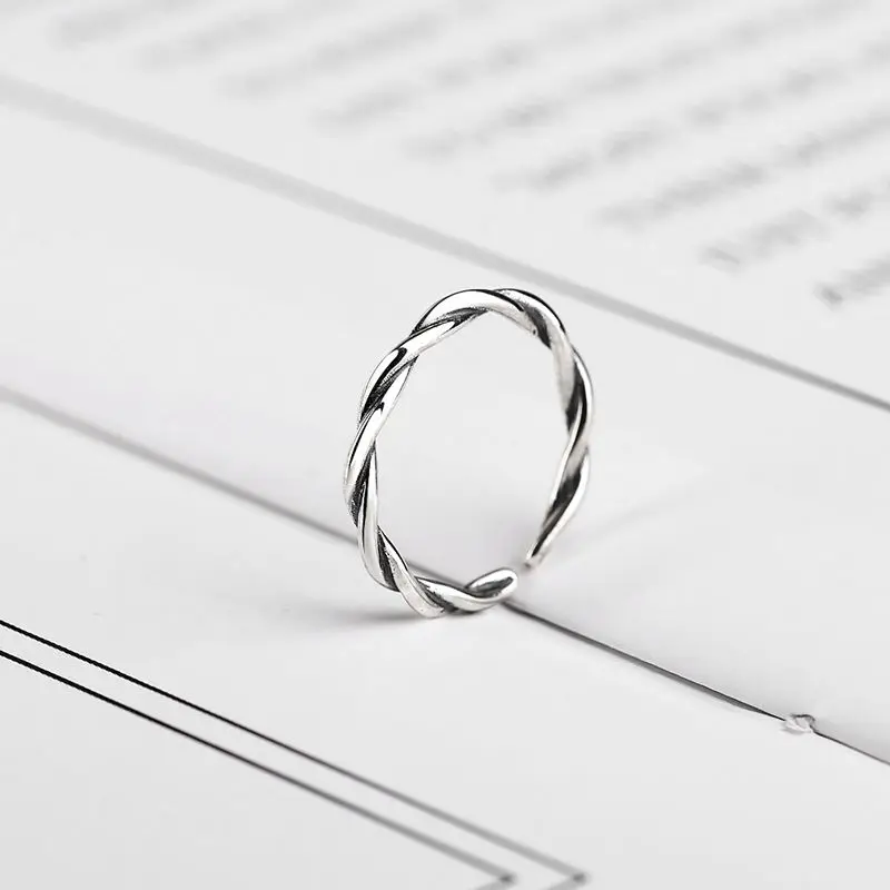 Silvology 925 Sterling Silver Line Weave Rings Vintage Minimalist Open Rings for Women Elegant 2019 Fashionable Silver Jewelry
Silvology 925 Sterling Silver Line Weave Rings Vintage Minimalist Open Rings for Women Elegant 2019 Fashionable Silver Jewelry