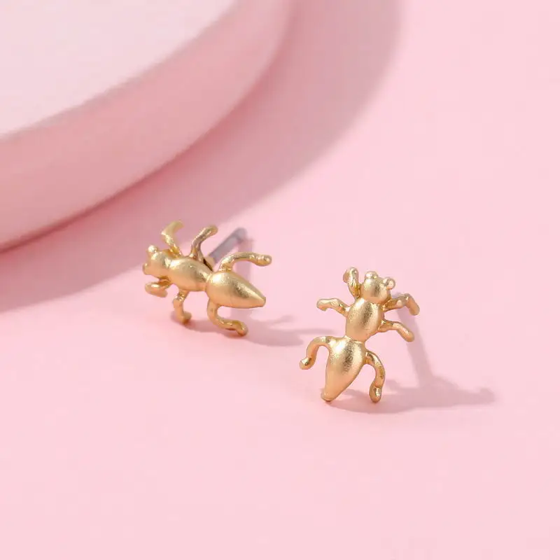 ZWPON 2020 New Gold Cute Ant Stud Earrings for Women Trendy Animals Jewelry Studs Wholesale
ZWPON 2020 New Gold Cute Ant Stud Earrings for Women Trendy Animals Jewelry Studs Wholesale