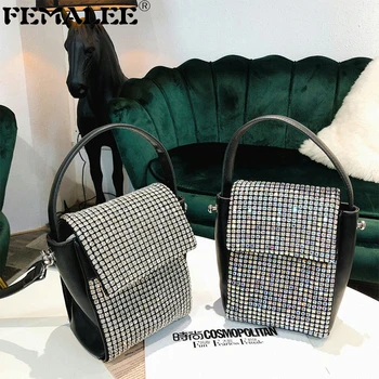 2019 Luxury Lady Handbag Diamond Cover Bag Rhinestone Crossbody Crystal Bag Female Bling Bling Bag for Party wedding Bags
2019 Luxury Lady Handbag Diamond Cover Bag Rhinestone Crossbody Crystal Bag Female Bling Bling Bag for Party wedding Bags