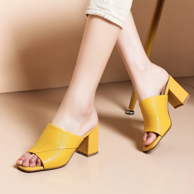 Women Cow Leather Slippers Summer Flip Flops High Heels Beach Sandals Platform Genuine Leather Summer Slippers Girl Sandals
Women Cow Leather Slippers Summer Flip Flops High Heels Beach Sandals Platform Genuine Leather Summer Slippers Girl Sandals
