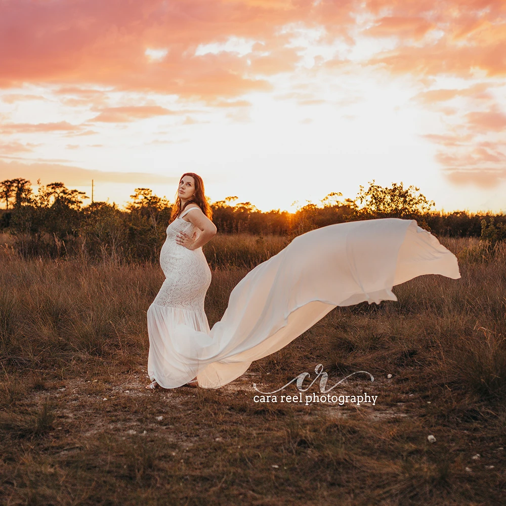 Stretch lace free size maternity short sleeves V-neck dress long dress maternity photography props adjustable on Shoulder strap
Stretch lace free size maternity short sleeves V-neck dress long dress maternity photography props adjustable on Shoulder strap