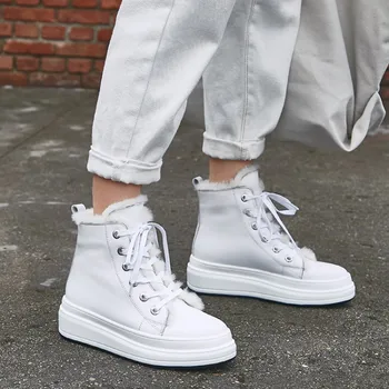 New Women Boots Winter outdoor keep Warm Fur Boots Waterproof Women's Snow Boots Thick bottom round toe platform Booties
New Women Boots Winter outdoor keep Warm Fur Boots Waterproof Women's Snow Boots Thick bottom round toe platform Booties