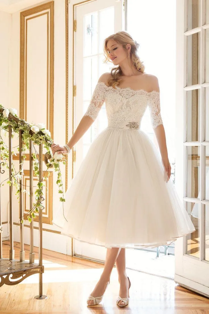 Elegant Lace/Organza Off the Shoulder Boat Neckline Half Sleeve Tea Length Vintage Wedding Dress 2019 Vestido De Noiva
Elegant Lace/Organza Off the Shoulder Boat Neckline Half Sleeve Tea Length Vintage Wedding Dress 2019 Vestido De Noiva